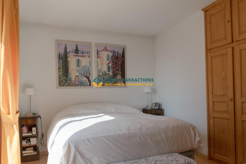 Maison - 215 m² - 7 pièces