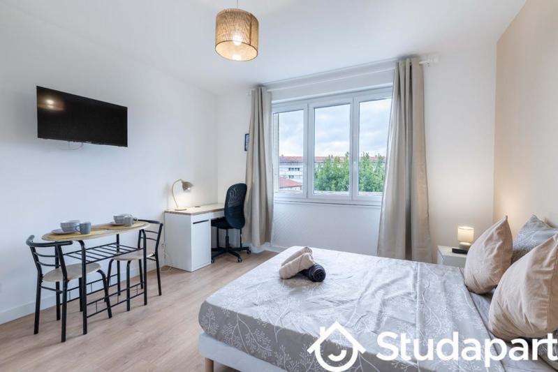 Chambre - 1 m² - 1 pièce