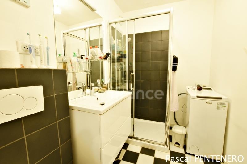 Appartement - 99 m² - 4 pièces