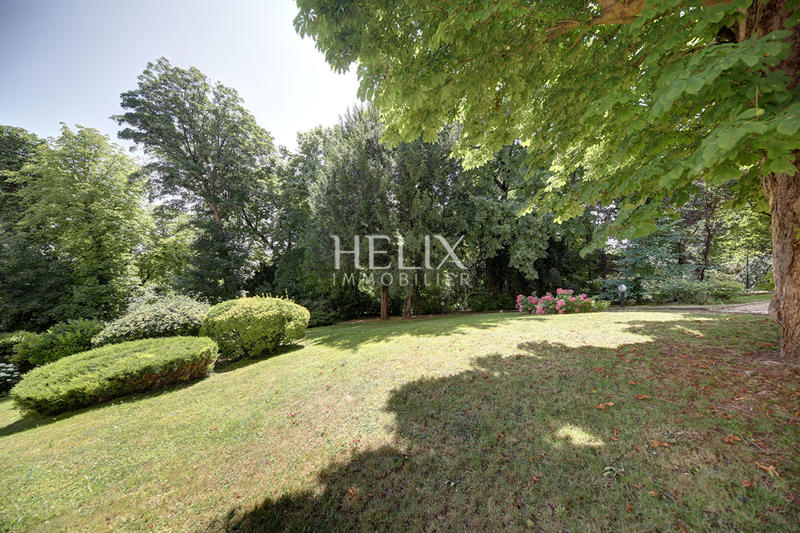 Appartement - 96 m² - 5 pièces