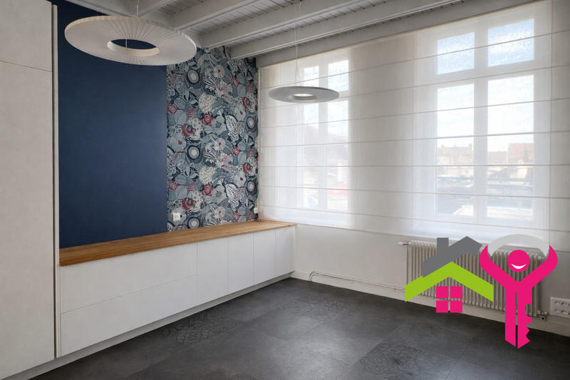 Maison - 230 m² - 6 pièces