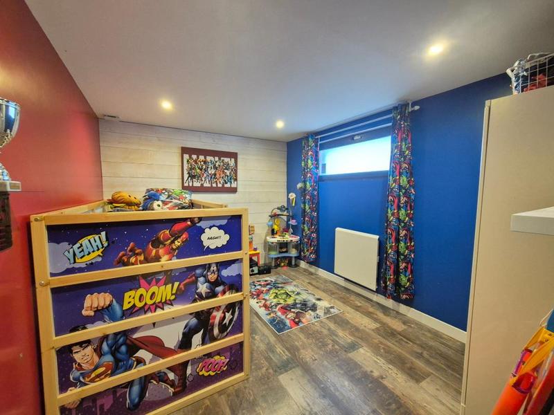 Maison - 140 m² - 6 pièces