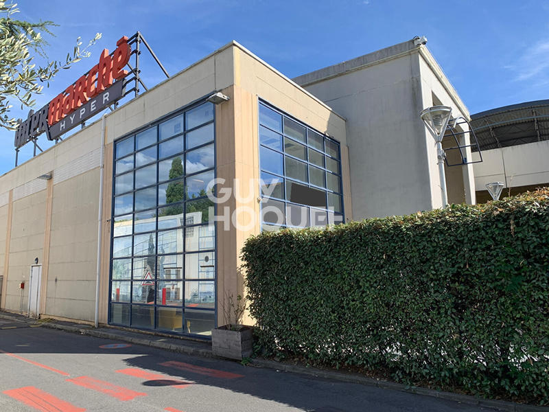 Local commercial - 121 m²