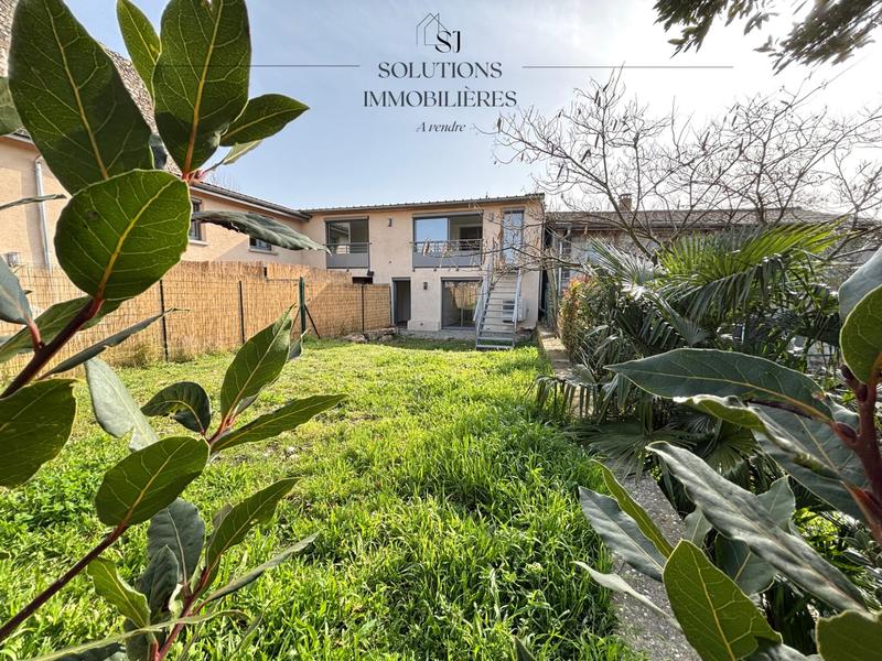 Maison - 90 m² - 4 pièces