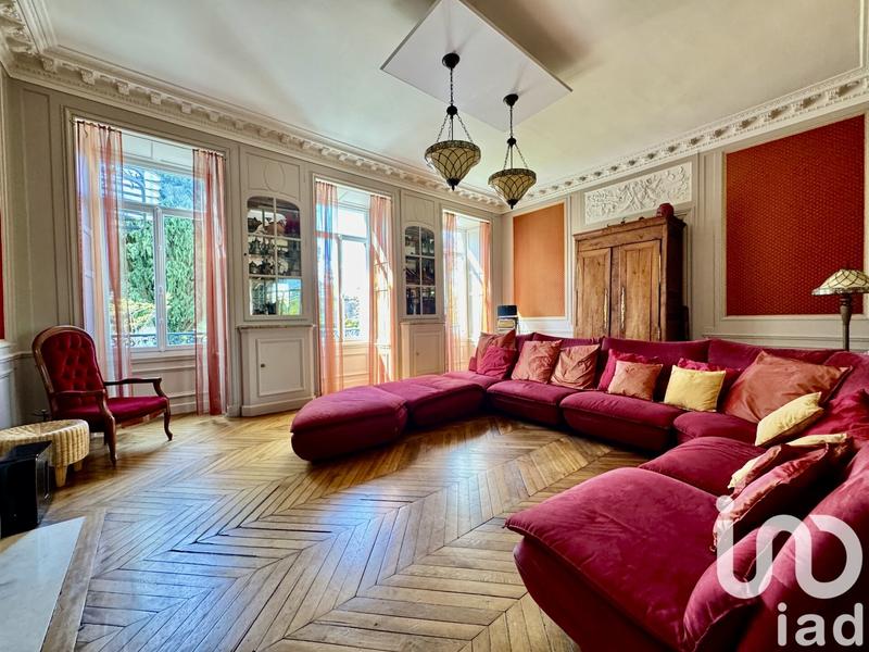 Château - 255 m² - 10 pièces