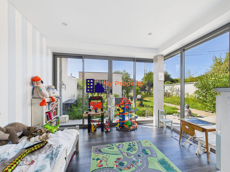 Maison - 121 m² - 6 pièces