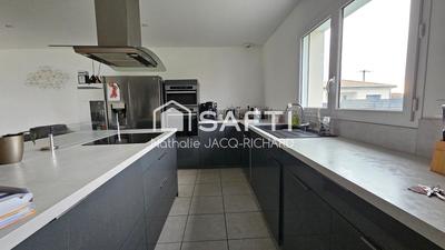 Maison - 90 m² - 3 pièces