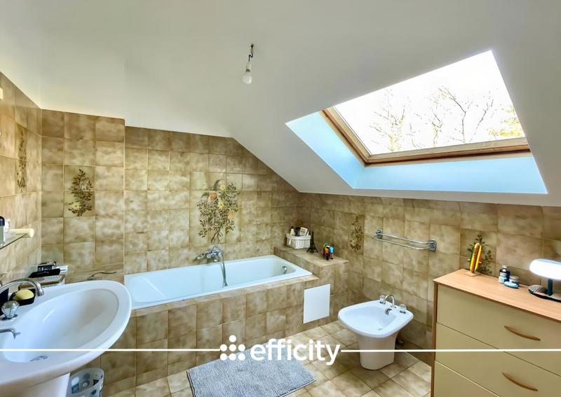 Maison - 170 m² - 5 pièces