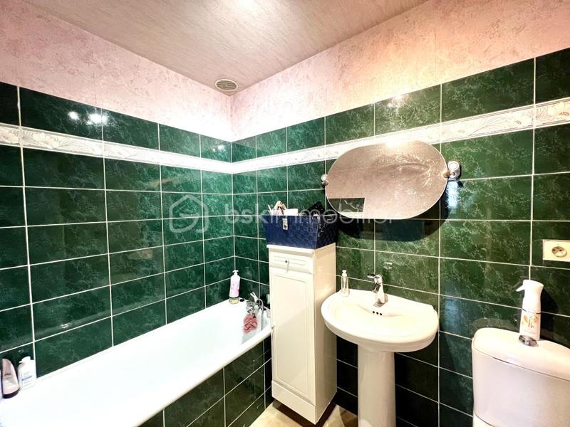 Maison - 122 m² - 6 pièces