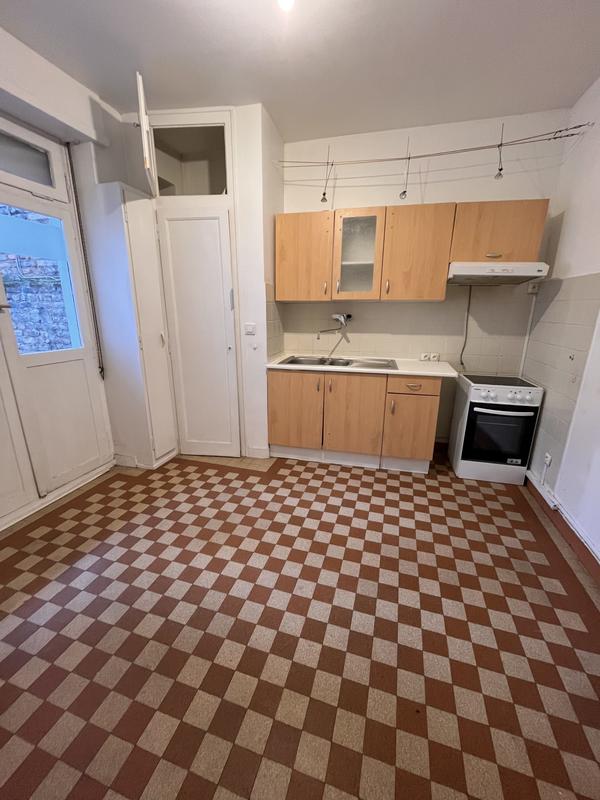 Appartement - 75 m² - 2 pièces