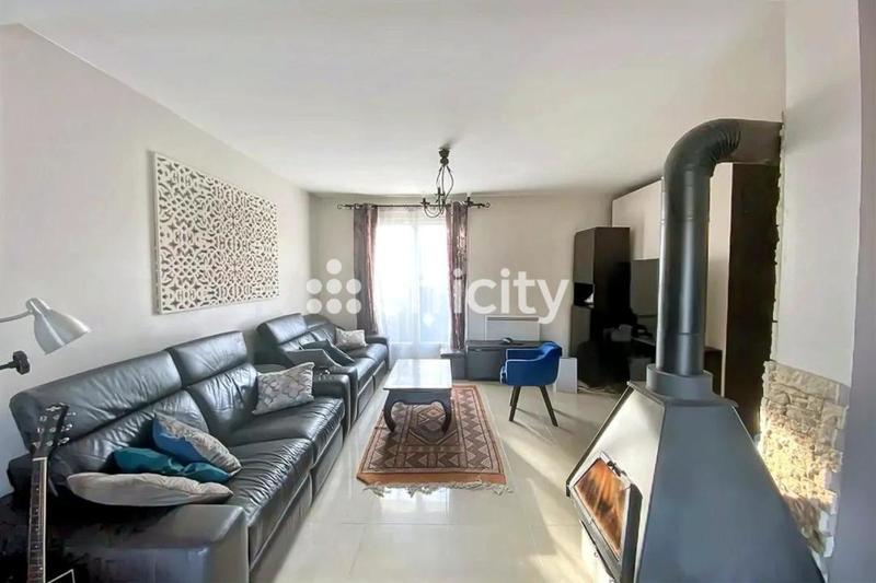 Maison - 139 m² - 6 pièces