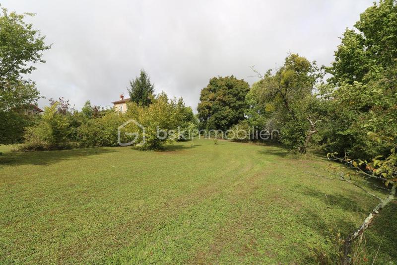 Terrain constructible - 3 550 m²