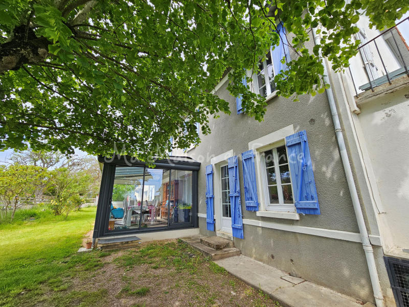 Maison - 200 m² - 7 pièces