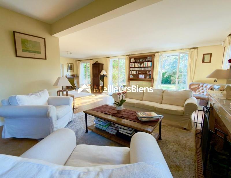 Maison - 166 m² - 7 pièces