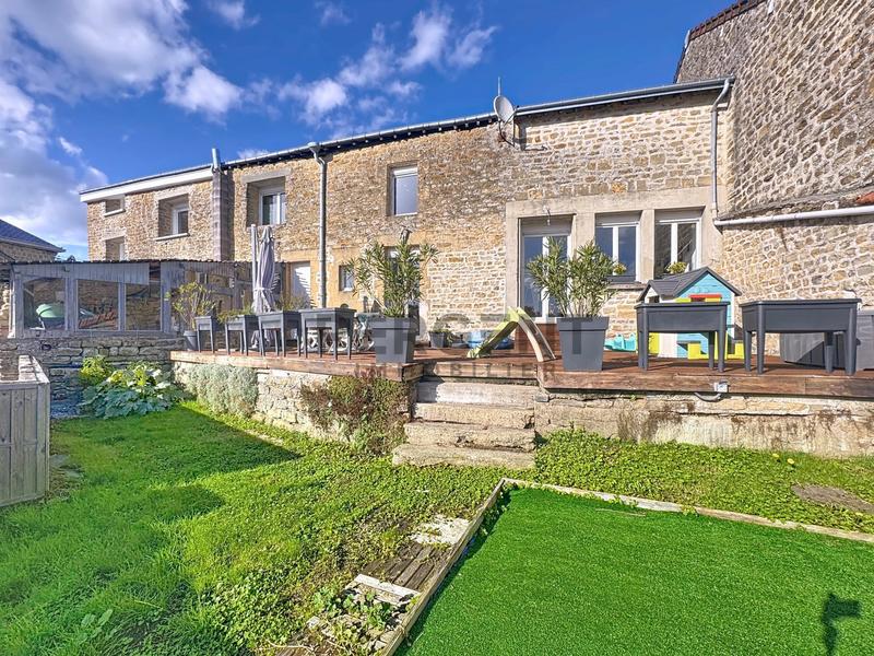 Maison - 160 m² - 6 pièces