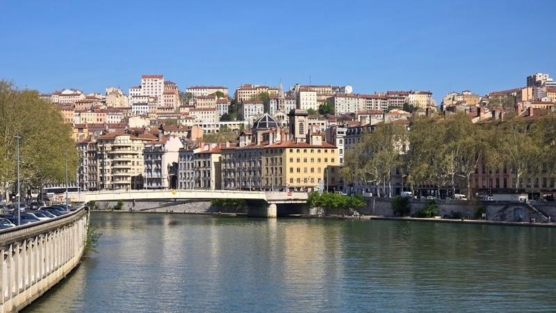 Appartement ancien - 27 m² - 1 pièce