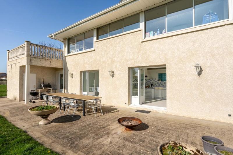 Maison - 450 m² - 14 pièces