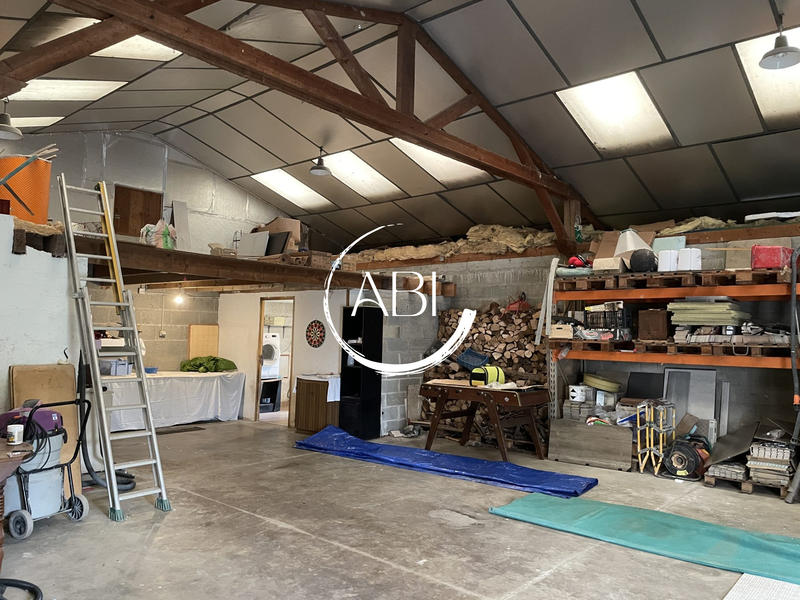 Local d'activités - 290 m² - 3 pièces