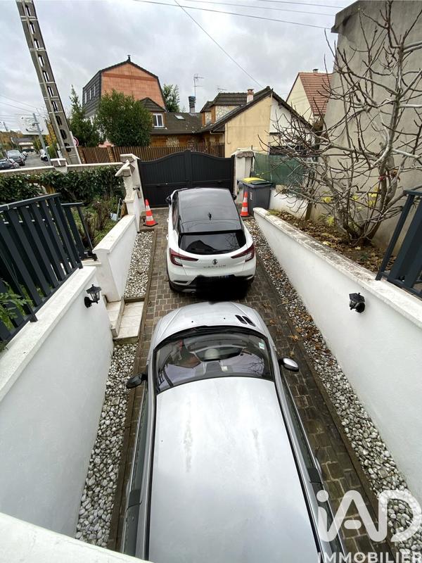 Maison - 98 m² - 6 pièces