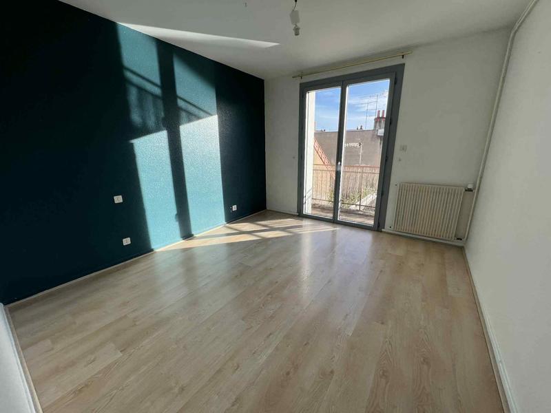 Appartement - 102 m² - 4 pièces