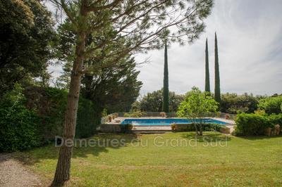 Maison - 365 m² - 10 pièces