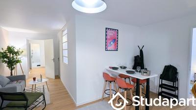 Chambre - 11 m² - 1 pièce