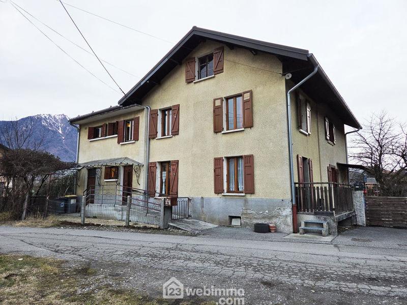 Maison - 88 m² - 4 pièces