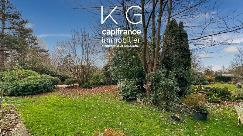 Propriété - 230 m² - 10 pièces