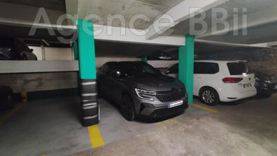 Parking / Garage - 13 m²