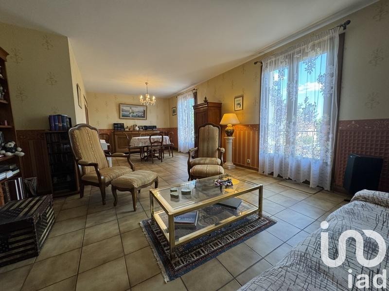 Maison - 180 m² - 7 pièces