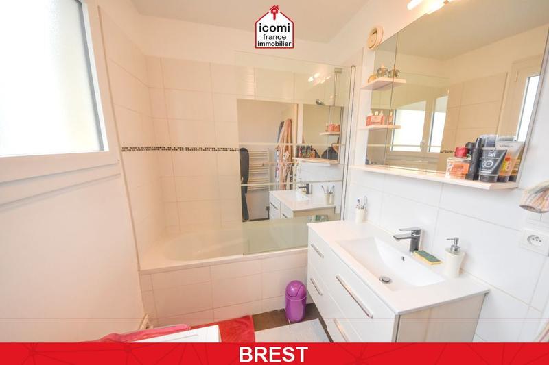 Appartement - 94 m² - 5 pièces