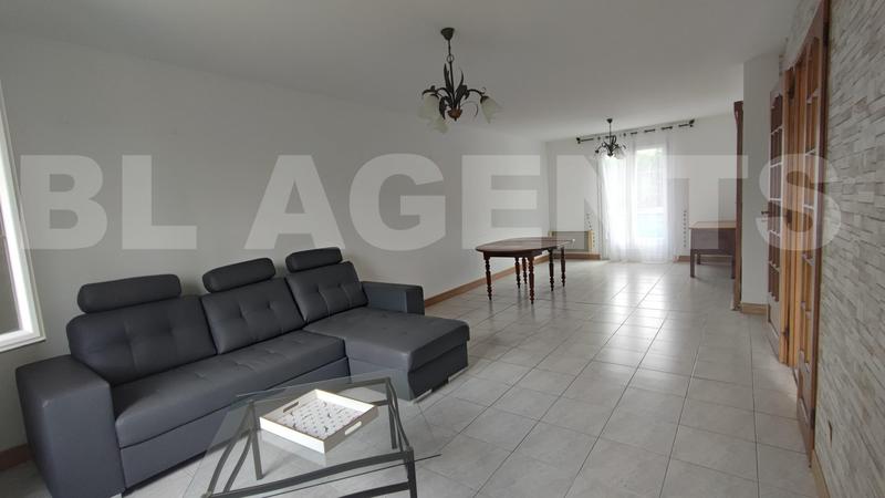 Maison traditionnelle - 174 m² - 7 pièces