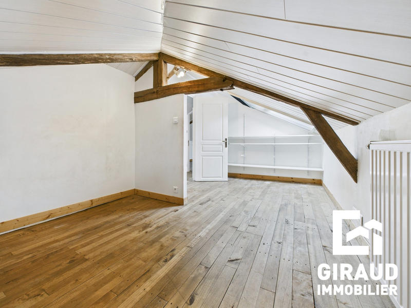 Maison ancienne - 177 m² - 5 pièces