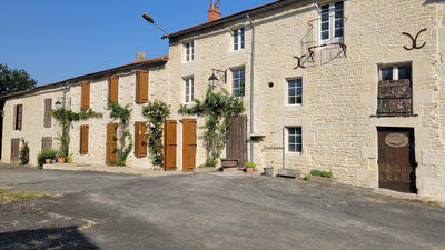 Maison - 200 m² - 7 pièces