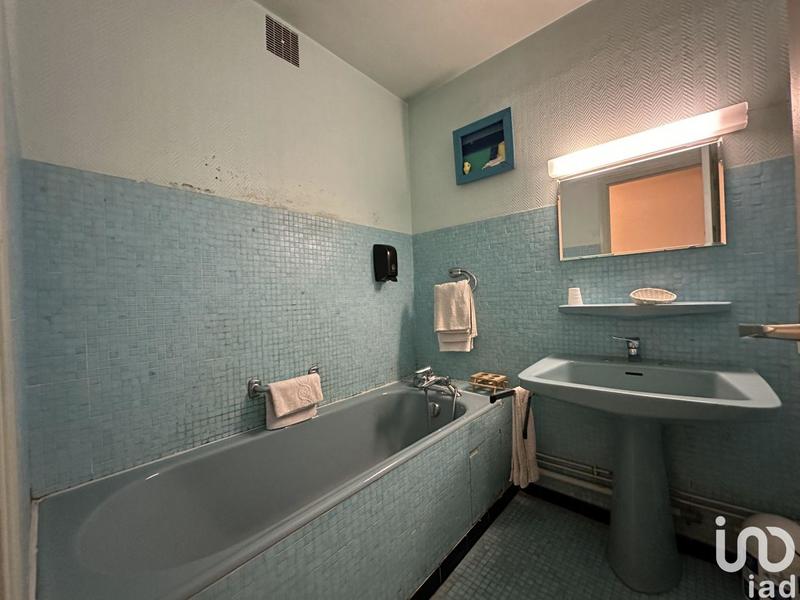 Local commercial - 617 m²