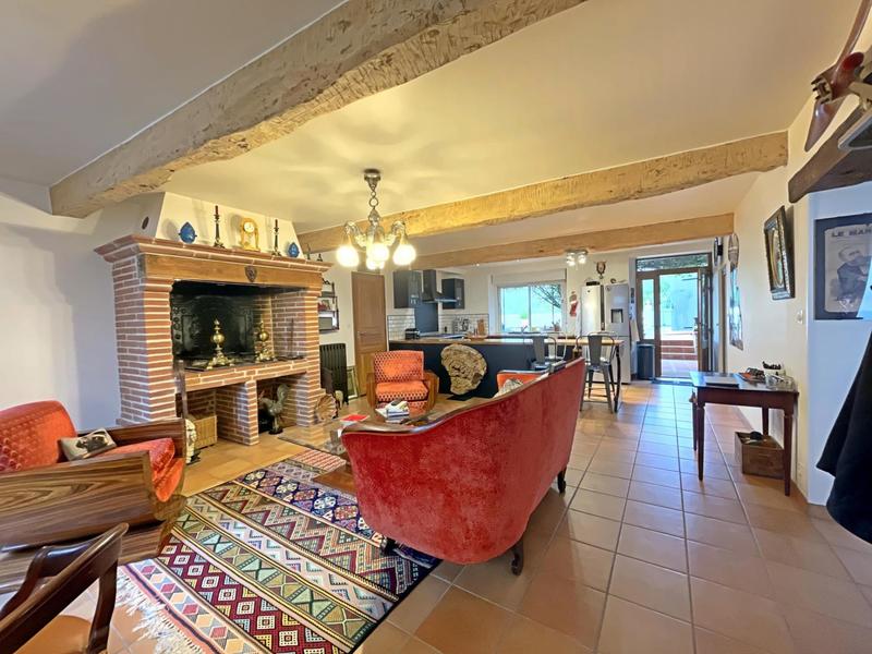 Maison de village - 285 m² - 8 pièces
