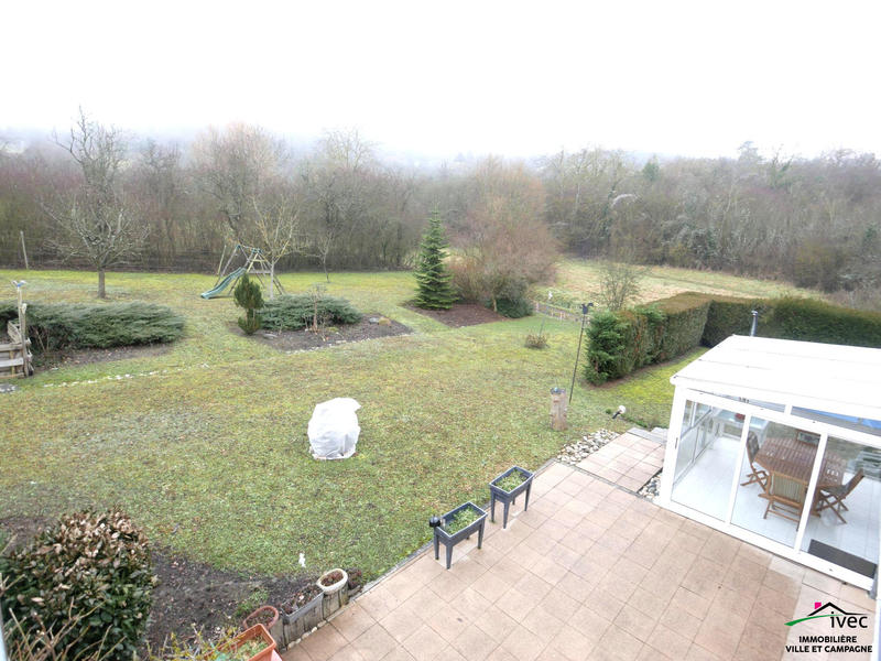 Maison traditionnelle - 142 m² - 5 pièces