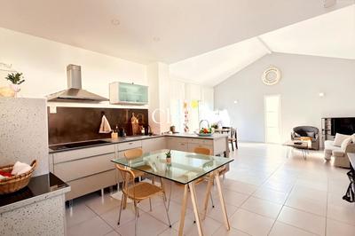 Maison - 160 m² - 7 pièces