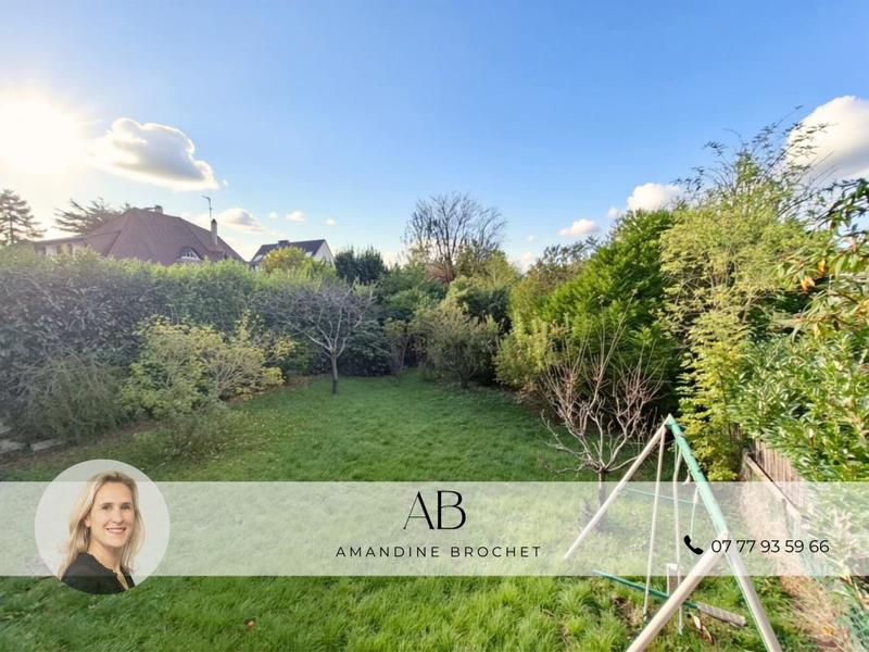 Maison - 193 m² - 9 pièces