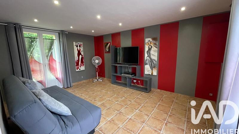 Maison - 161 m² - 9 pièces