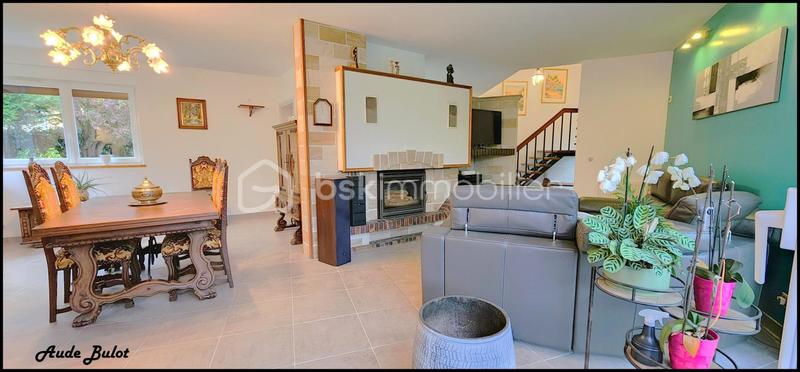 Demeure - 164 m² - 7 pièces