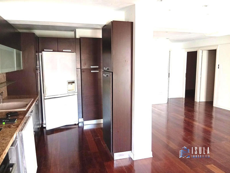 Appartement - 79 m² - 4 pièces