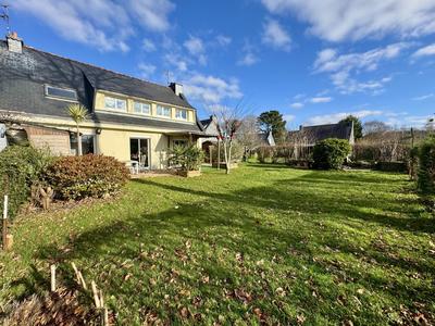 Maison - 97 m² - 5 pièces