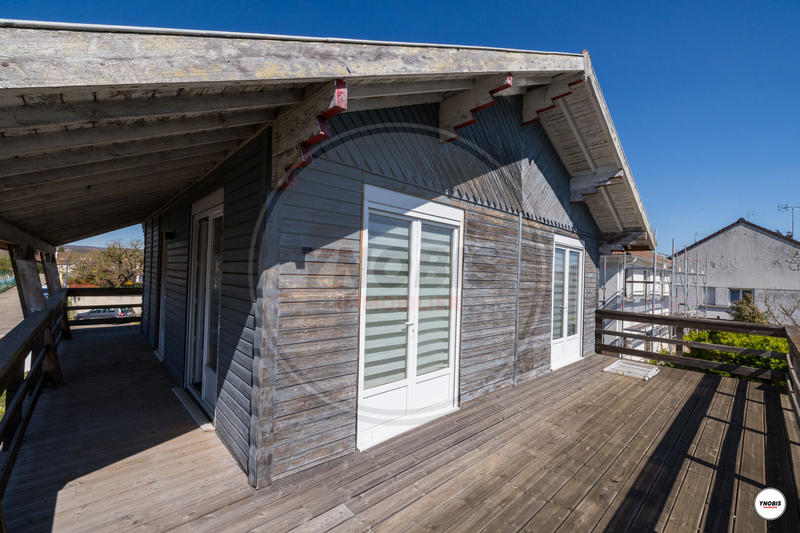 Maison - 96 m² - 5 pièces