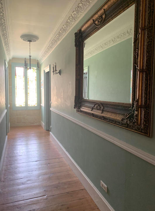 Maison - 245 m² - 7 pièces