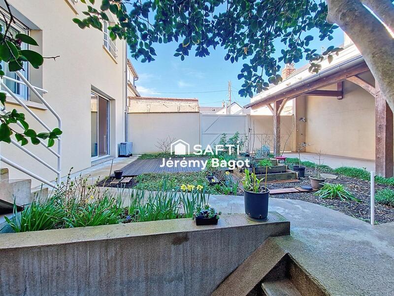 Villa - 184 m² - 7 pièces