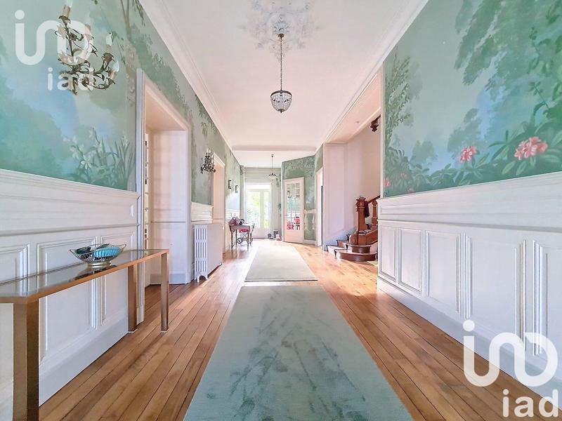 Maison - 480 m² - 11 pièces