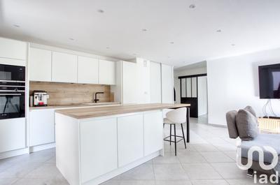 Appartement - 72 m² - 3 pièces