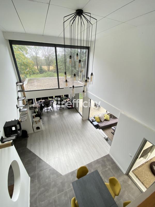 Villa - 233 m² - 8 pièces