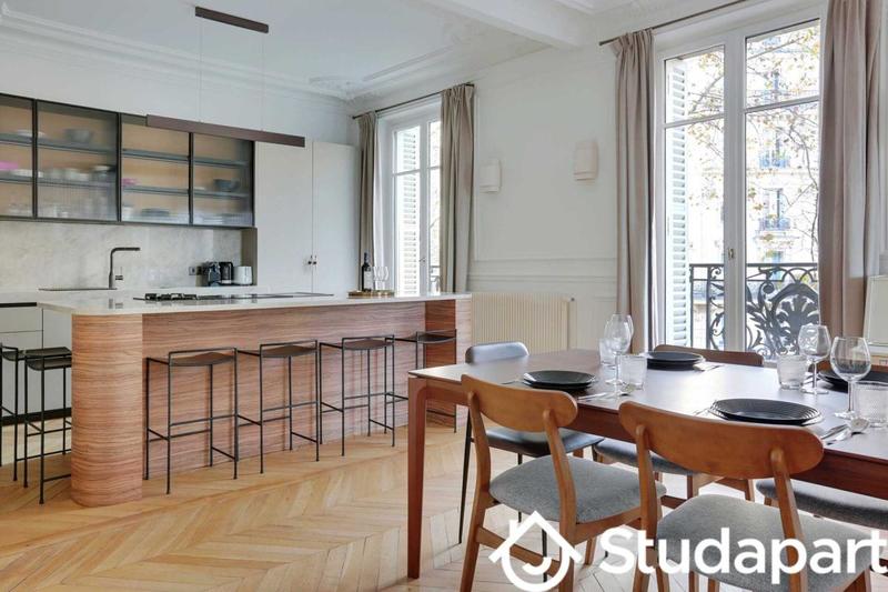 Appartement - 142 m² - 4 pièces